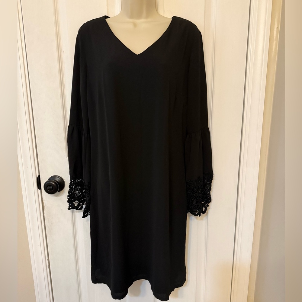 MSK Black Shift Dress V-Neck Lace Bell Sleeves Size L - Picture 2 of 9